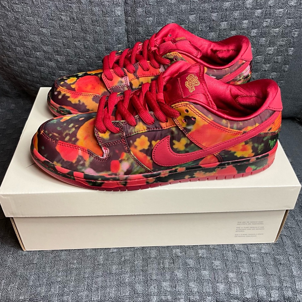 Nike SB Dunk Low The Wizard of Oz Poppy Field Mens Size 11 FZ1291-600